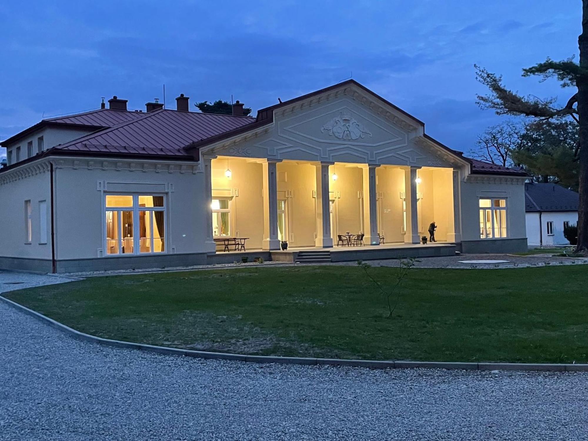 Palac Zbylitowskich Zbylitowska Gora المظهر الخارجي الصورة